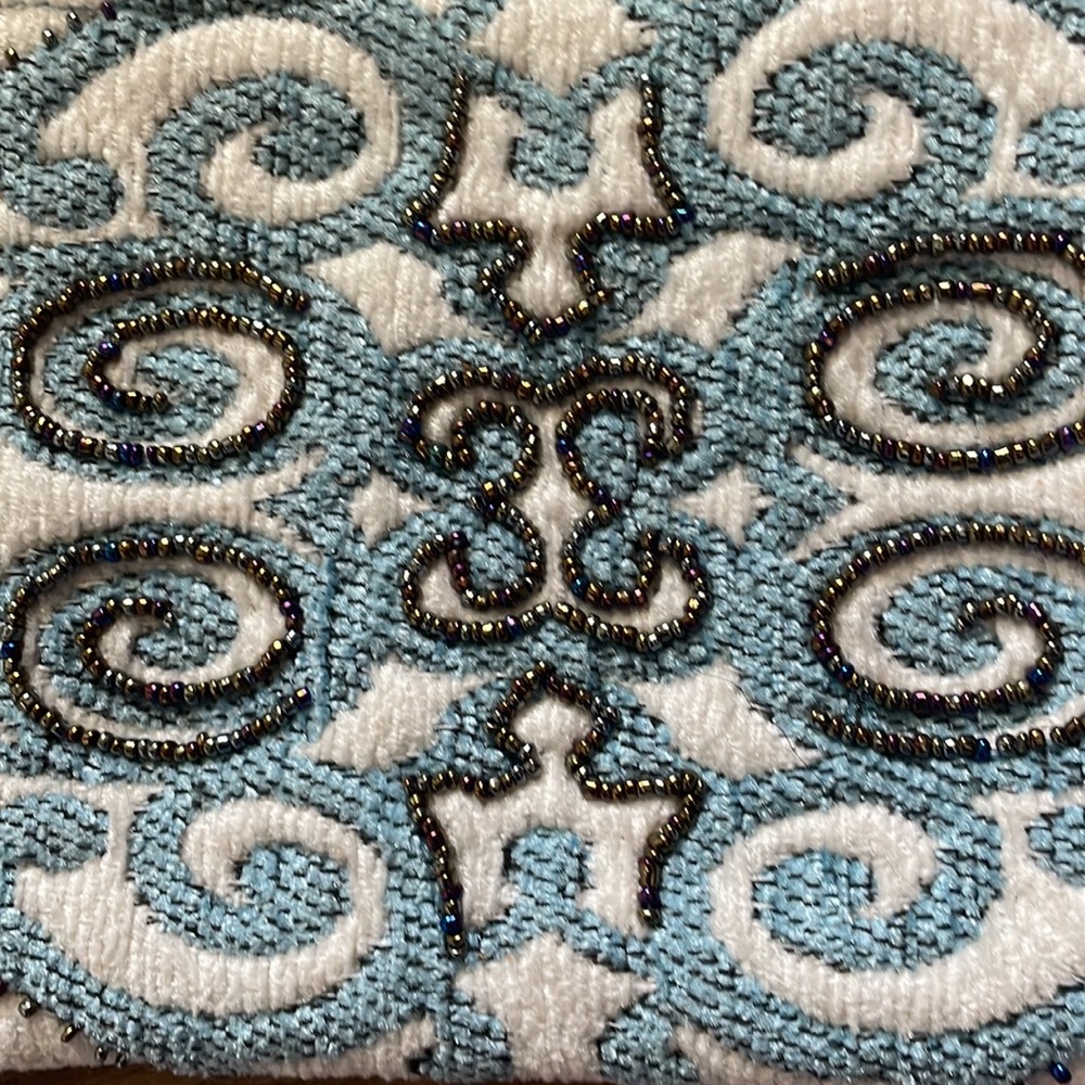 Chloe & Lex Scroll Wristlet - Picture 3 of 8